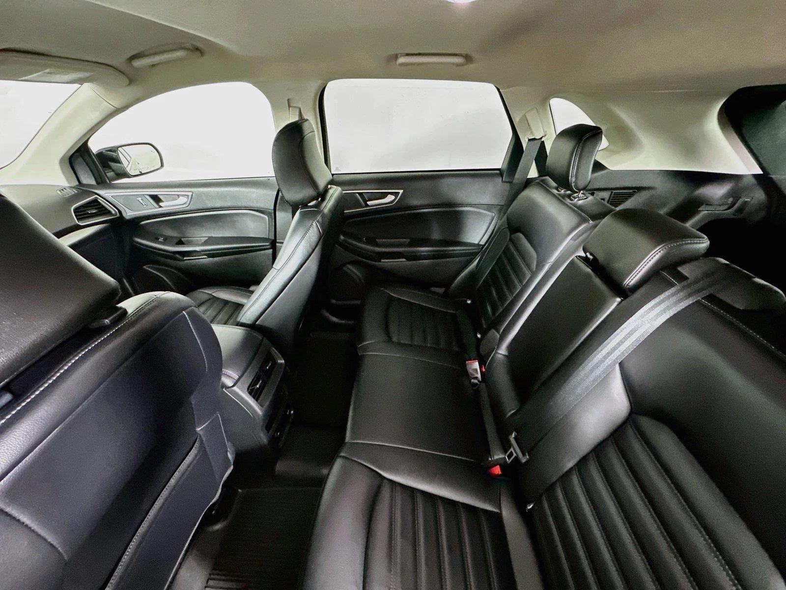 Used 2024 Agate Black Ford SEL image 11