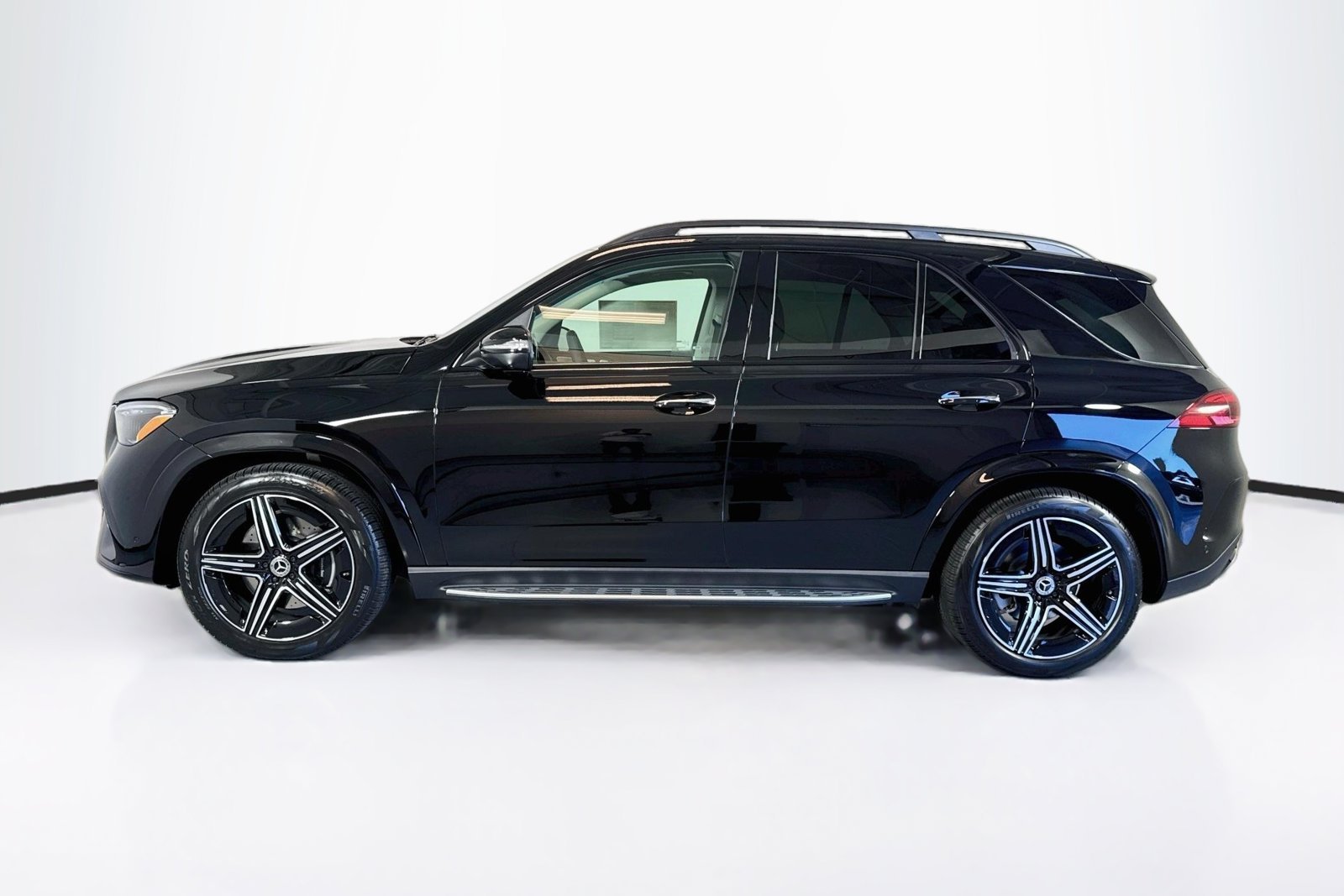 New 2026 Black Mercedes-Benz GLE 450 image 8