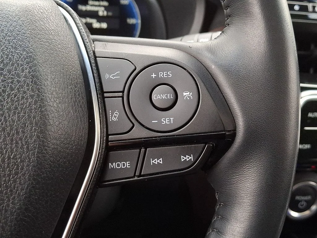 2024 Toyota Venza Limited - Photo 22
