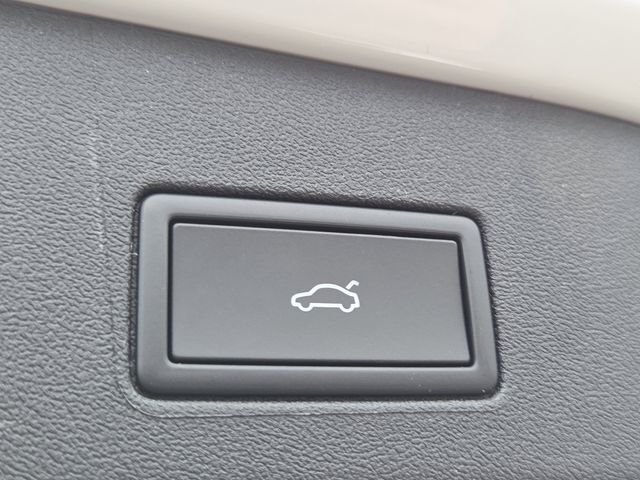 New 2026 Opal White Pearl Volkswagen Pro S image 12