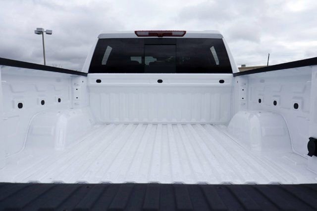 New 2026 Summit White Chevrolet RST image 21