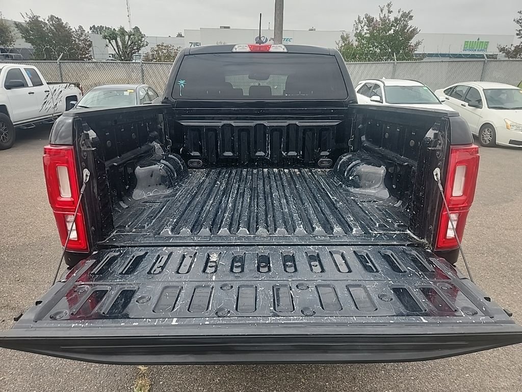 Used 2019 Black Ford XLT image 18