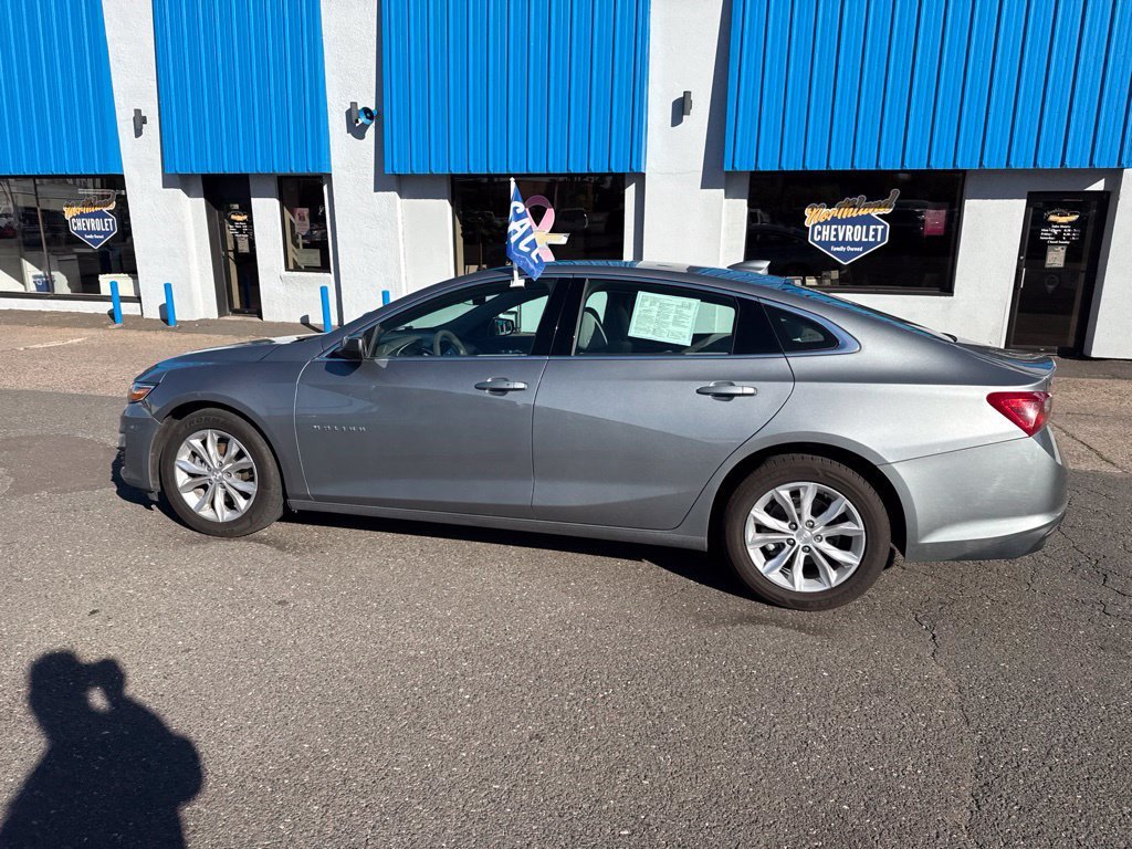Used 2024 Sterling Gray Metallic Chevrolet 1LT image 17