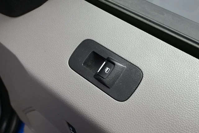 Used 2017 Blue Ford XL image 45