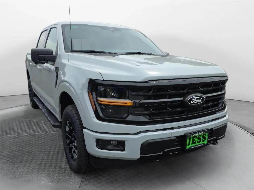 New 2026 Avalanche Ford XLT image 3
