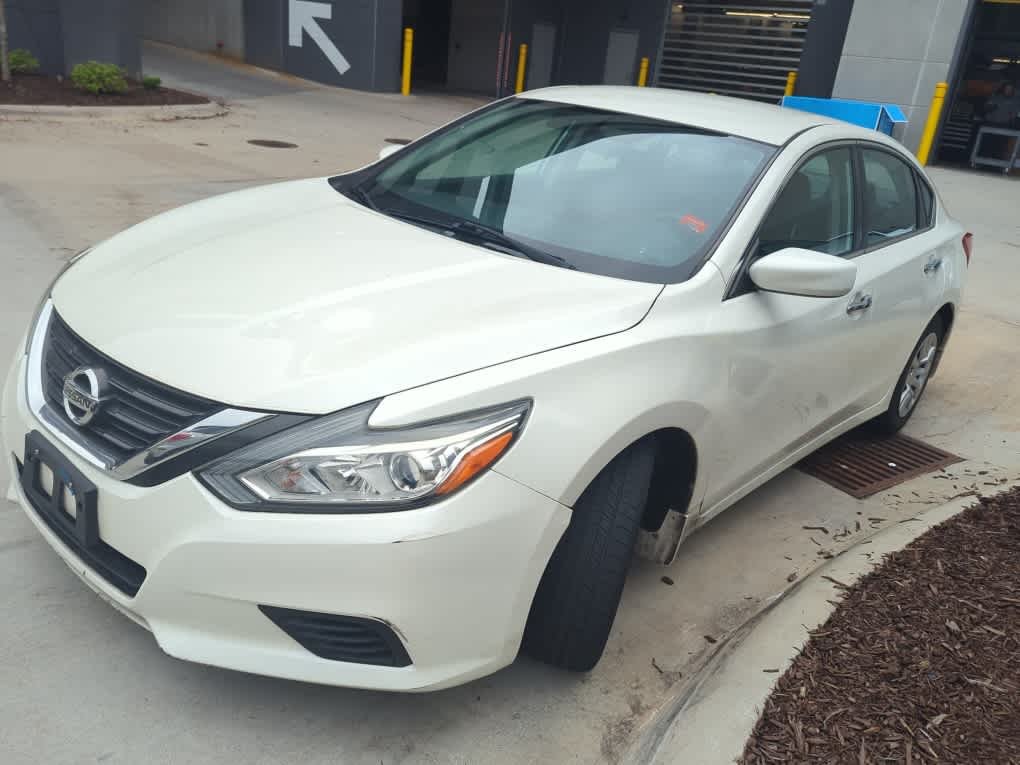 Used 2017 Nissan Altima S with VIN 1N4AL3AP8HC111453 for sale in Chamblee, GA