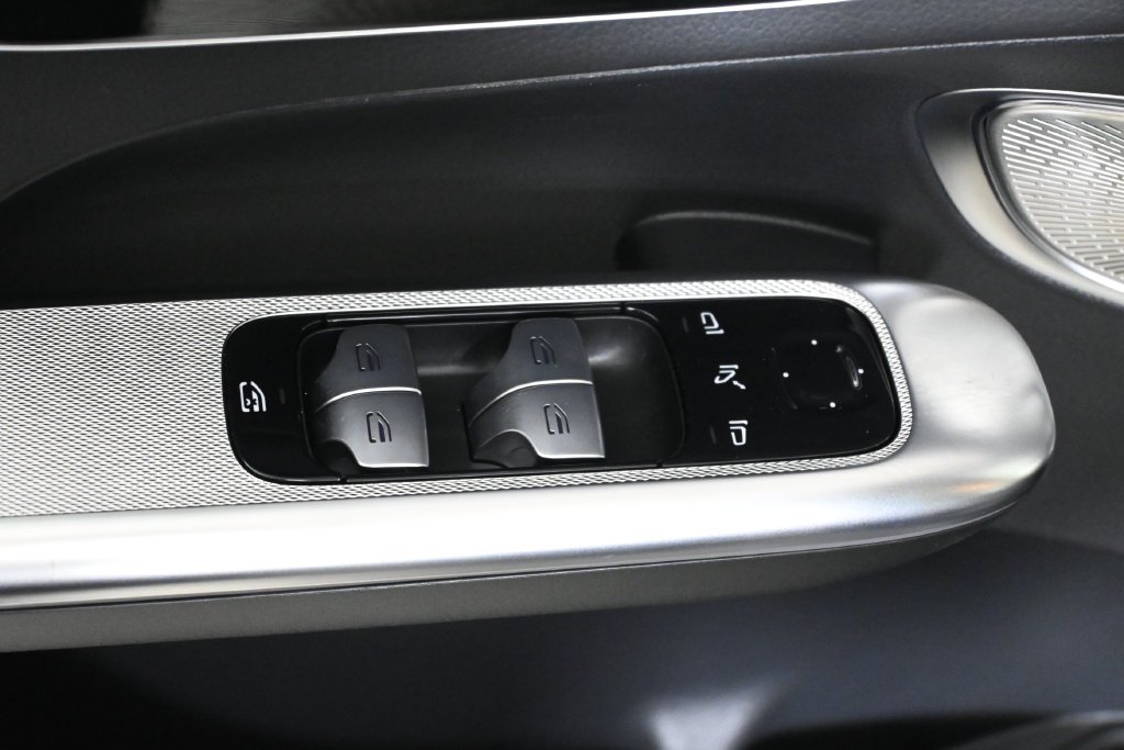 2026 Mercedes-Benz GLC Base - Photo 24