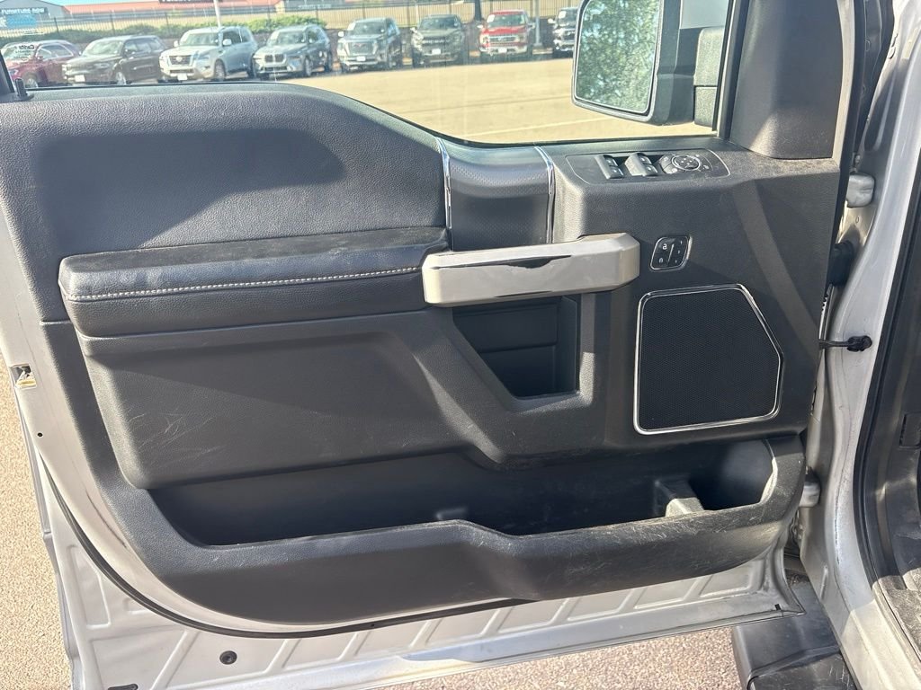 Used 2015 Silver Ford Lariat image 9