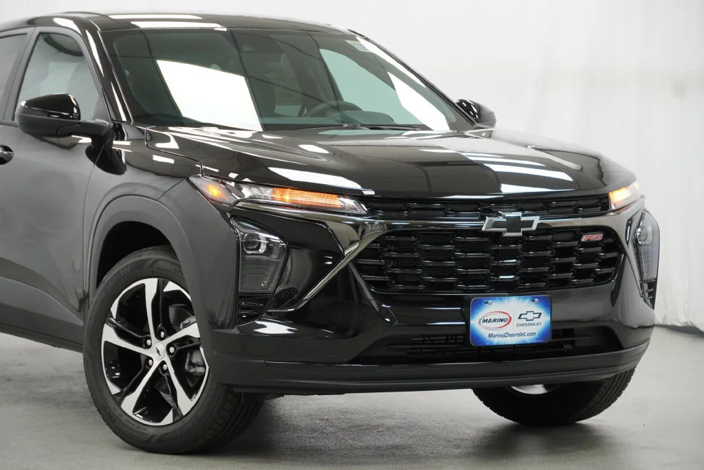 New 2026 Mosaic Black Metallic Chevrolet 1RS image 7