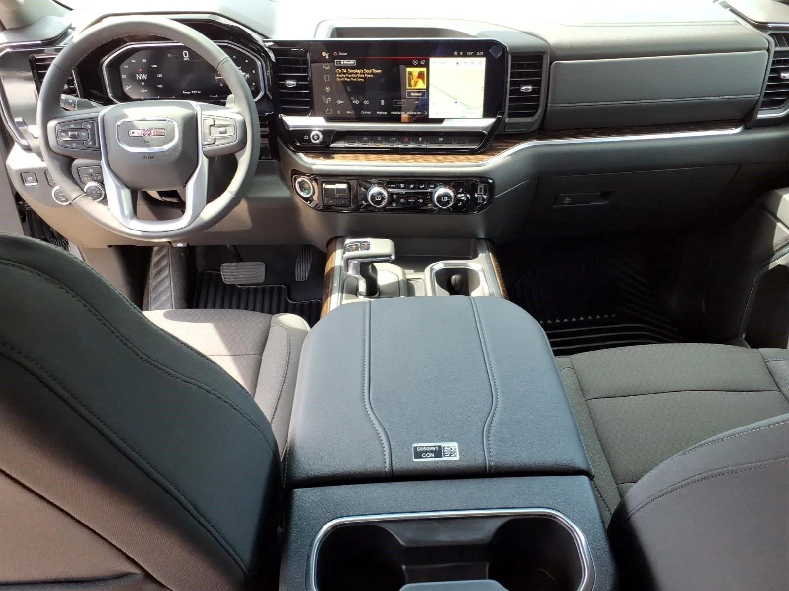 New 2026 Sterling Metallic GMC Elevation image 11