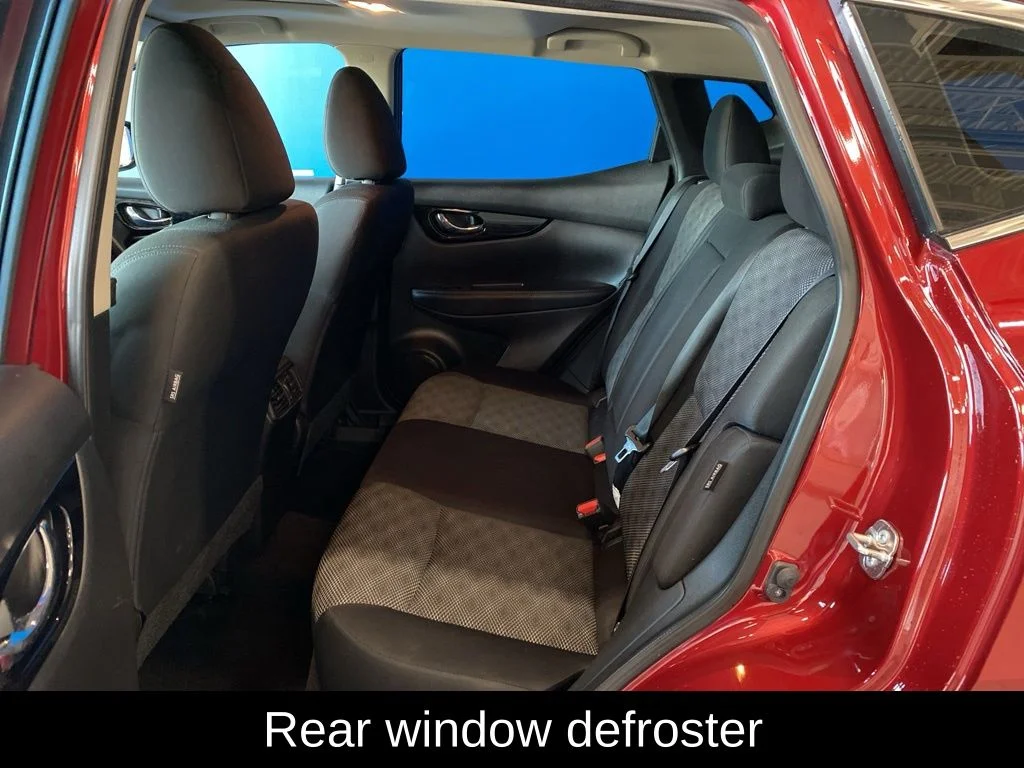 Used 2022 Red Nissan SV image 8