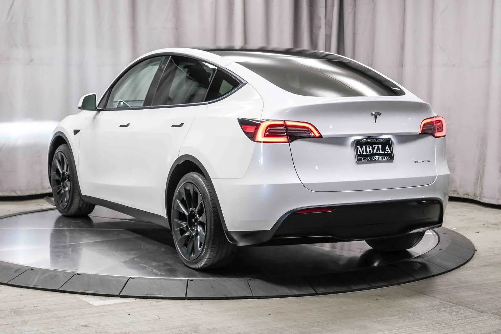 Used 2023 Tesla Model Y Long Range with VIN 7SAYGDEE9PF599201 for sale in Los Angeles, CA