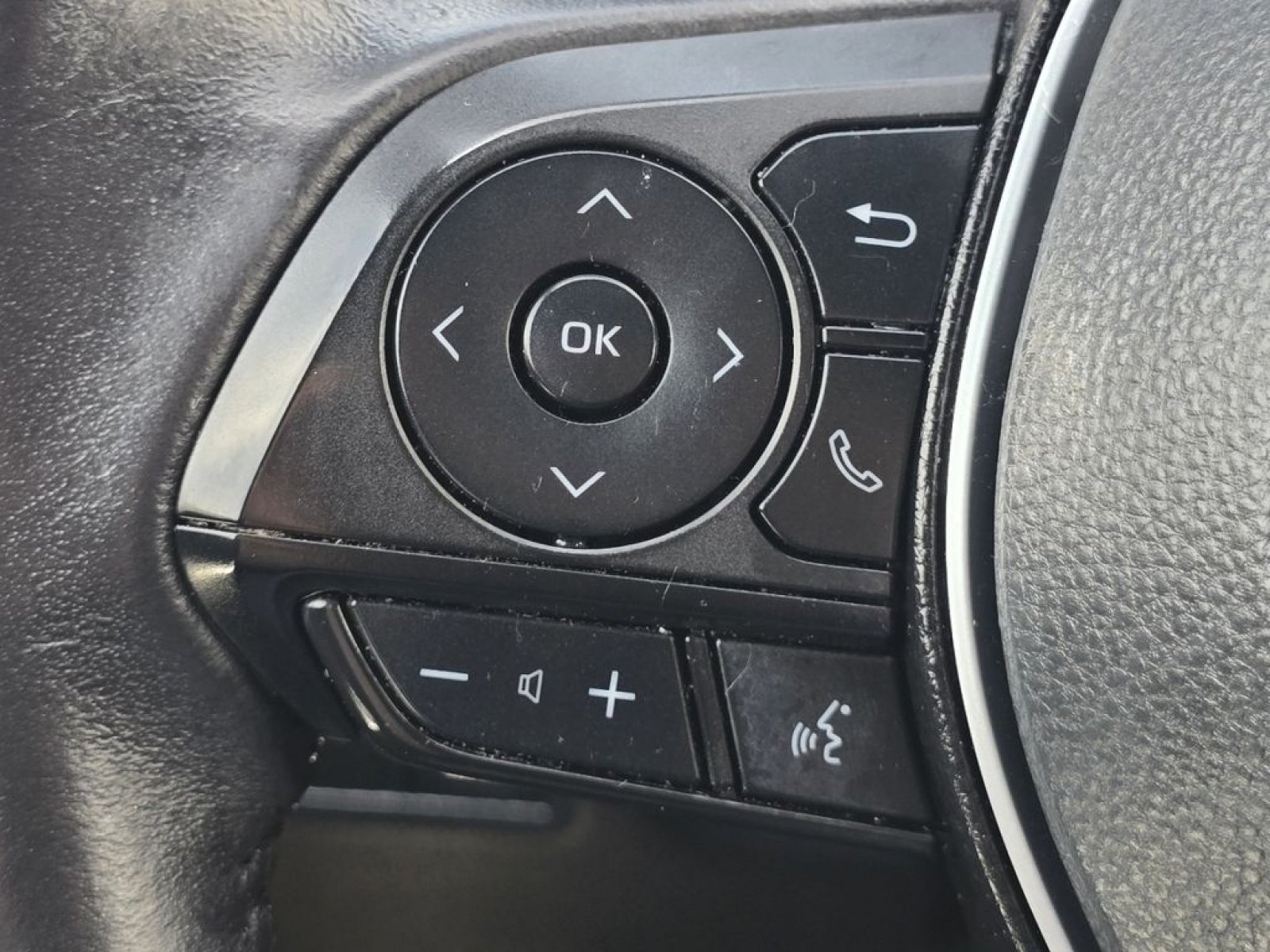 Used 2022 Midnight Black Metallic Toyota XSE image 32