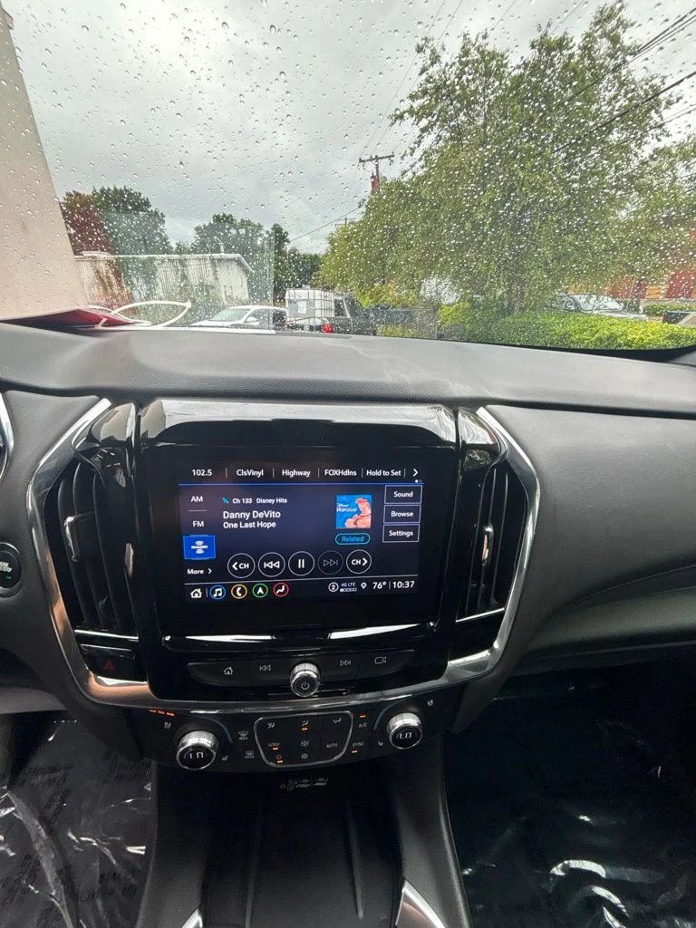 Used 2023 Black Chevrolet High Country image 17