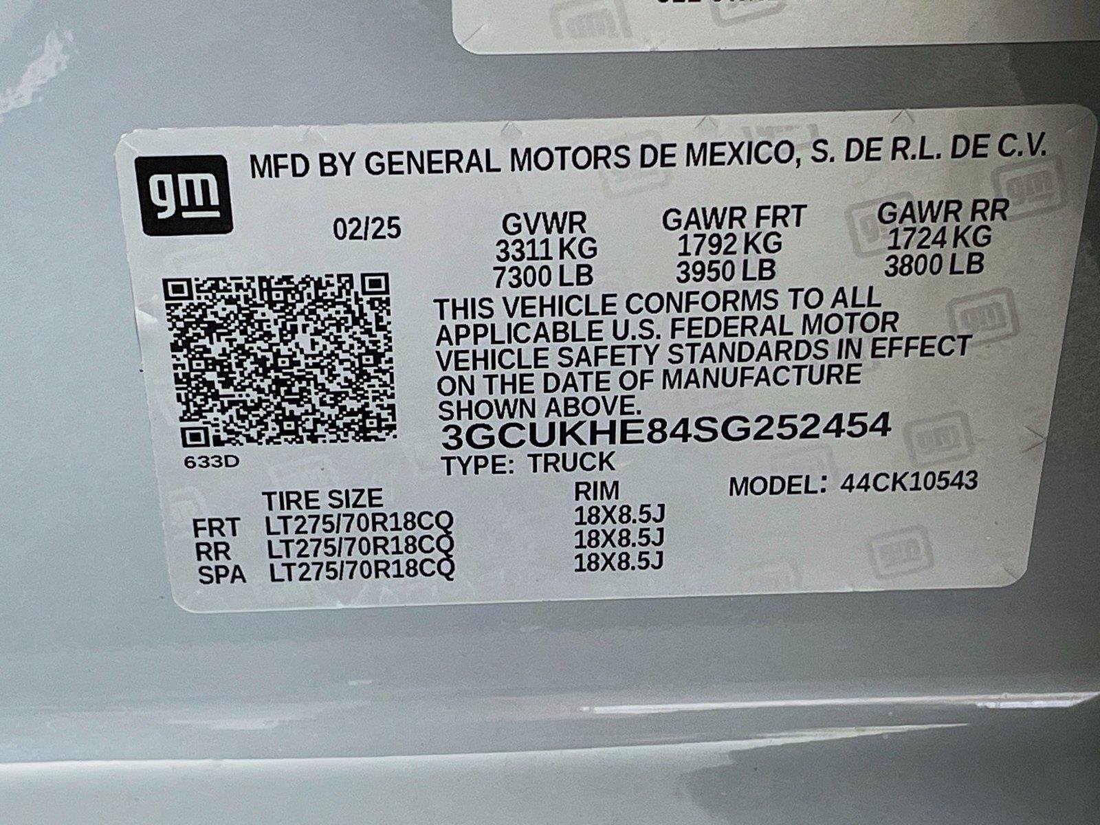 Used 2025 Slate Gray Metallic Chevrolet ZR2 image 35