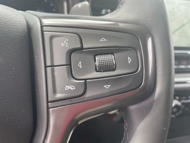 Used 2025 White Chevrolet ZR2 image 20