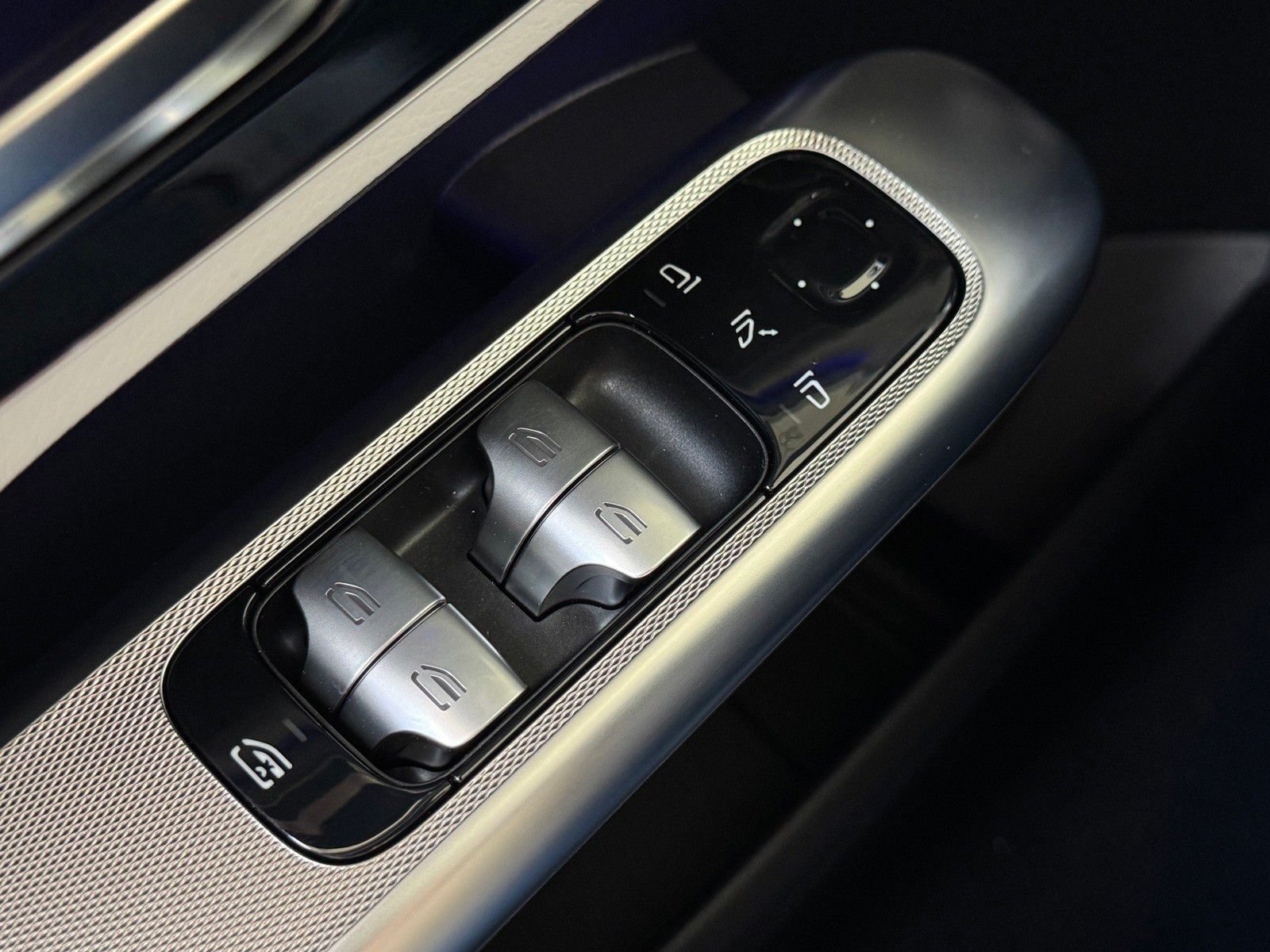 New 2026 Obsidian Black Metallic Mercedes-Benz GLC 300 image 20