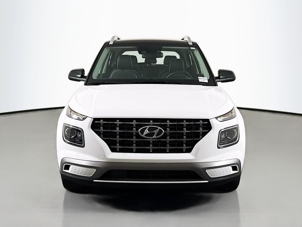 Used 2022 White Hyundai Limited image 2