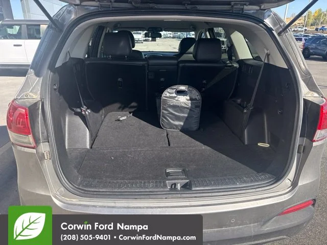 Used 2018 Gray Kia LX image 11