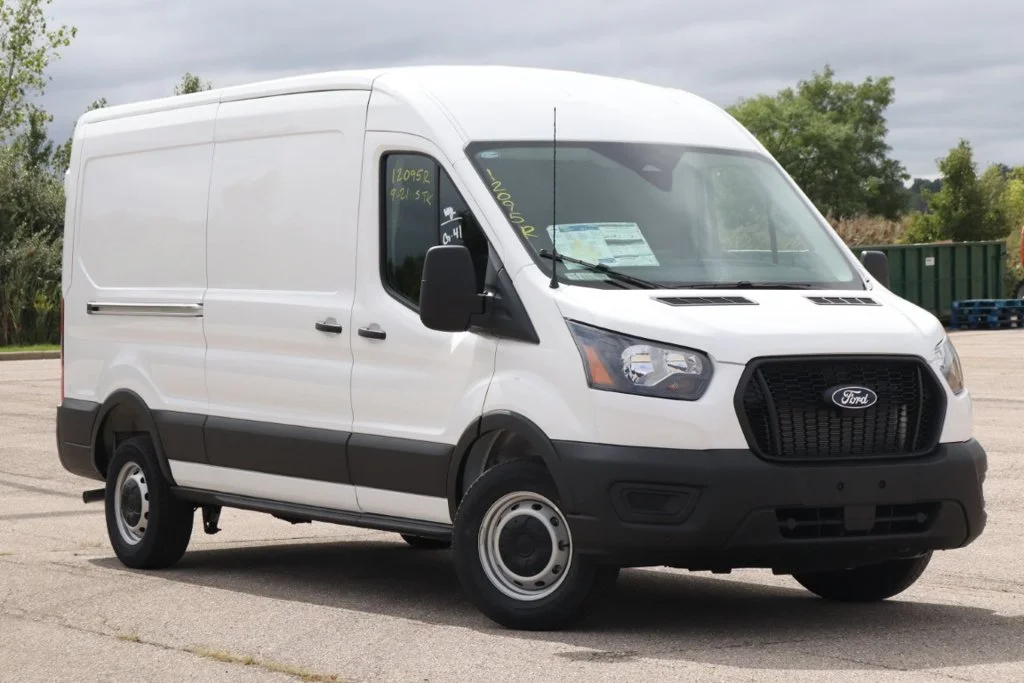 New 2027 Oxford White Ford Cargo Van image 2