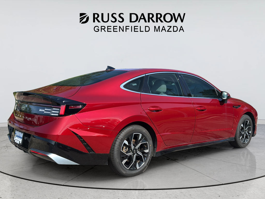 Used 2025 Red Hyundai SEL image 5