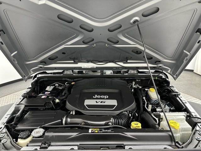 Used 2017 Silver Jeep Sport image 23