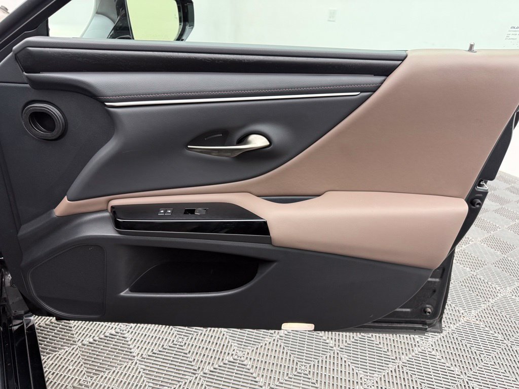 Certified Used 2025 Black Lexus 350 image 33