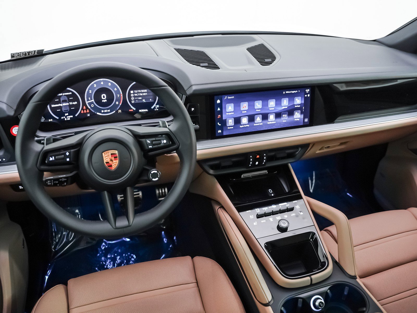 2026 Porsche Cayenne S - Photo 18