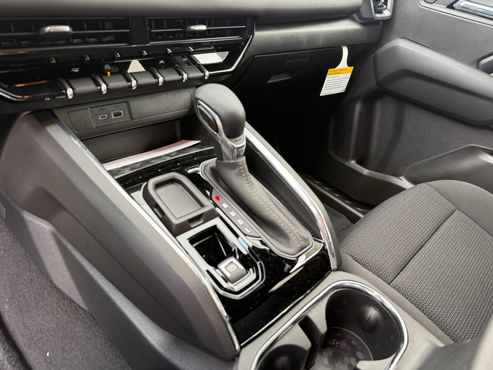 2026 GMC Canyon Elevation - Photo 13