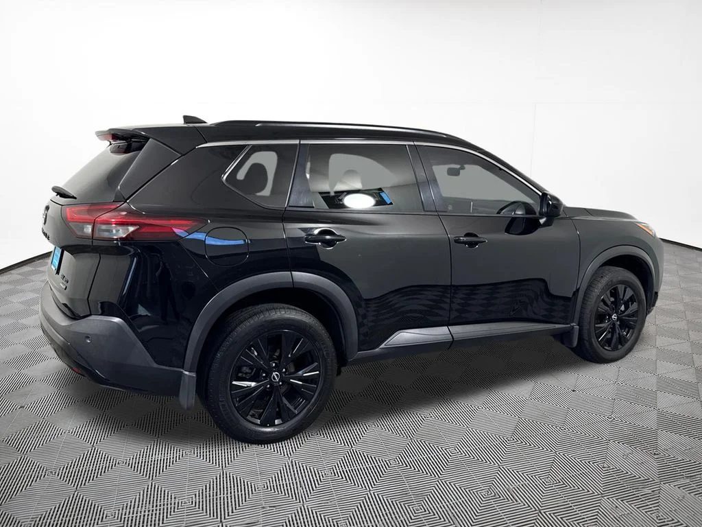 Used 2023 Super Black Nissan SV image 9