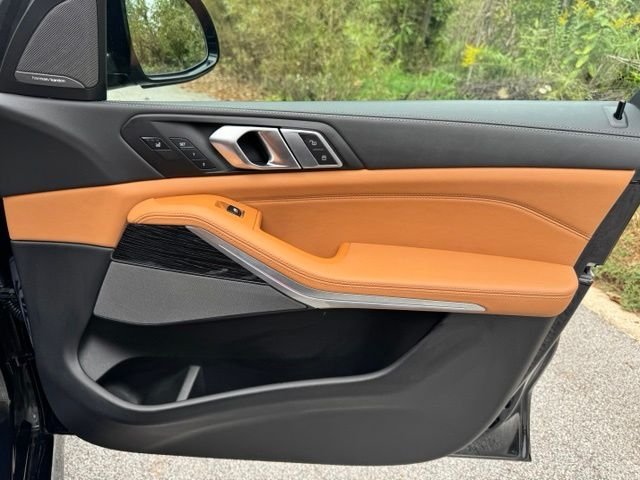 Used 2024 Carbon Black Metallic BMW M60i image 18