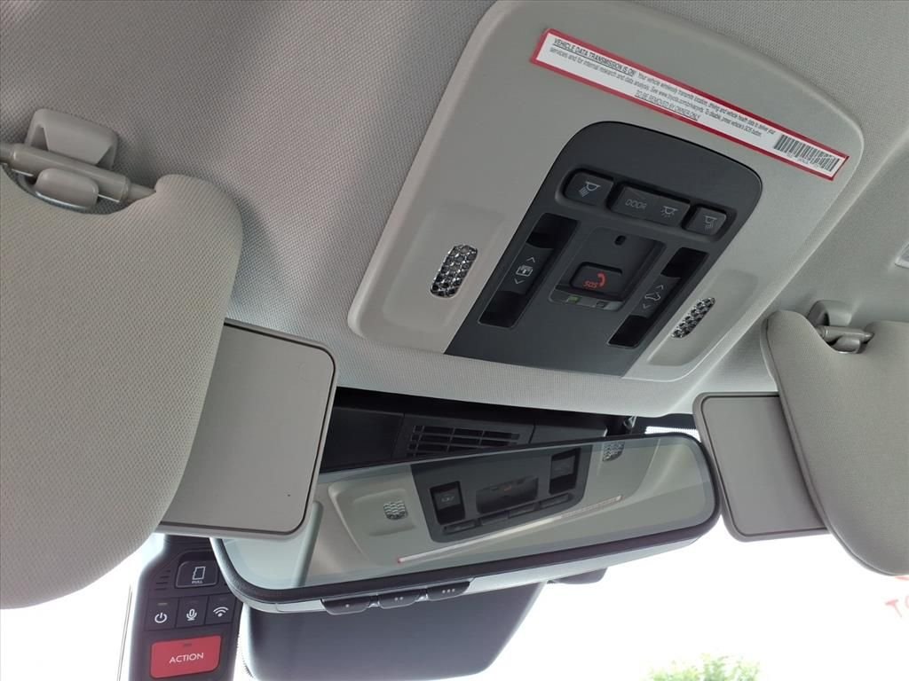 Used 2025  Toyota XLE image 26