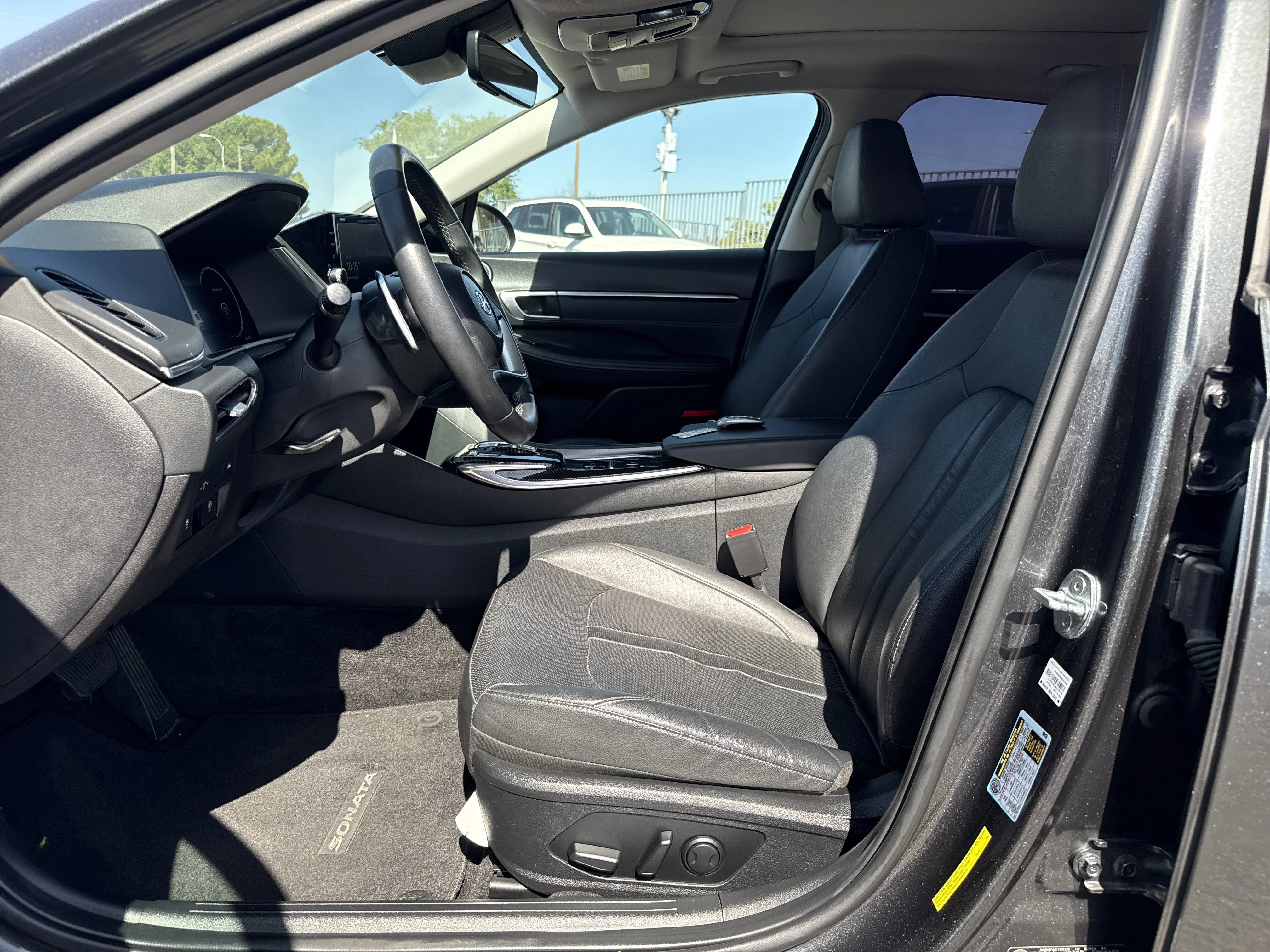 Used 2022 Portofino Gray Hyundai Limited image 12