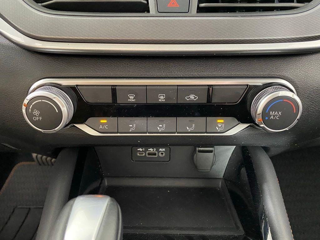Used 2023 Pearl Nissan 2.5 SR image 18