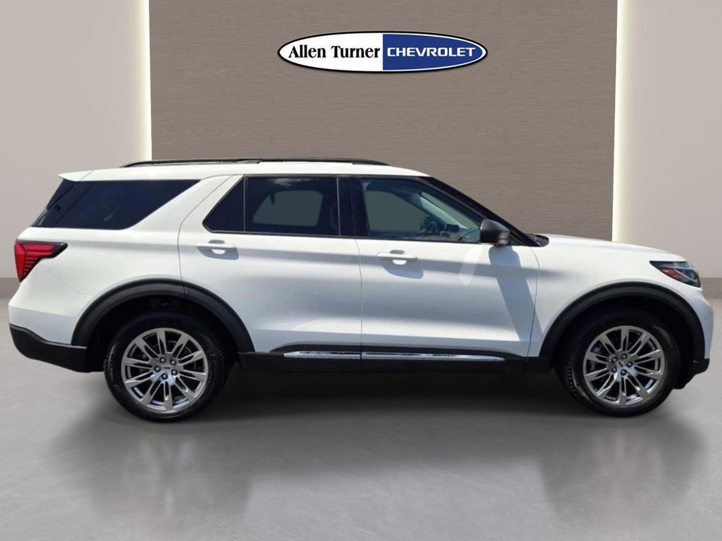 Used 2025 White Ford Active image 5