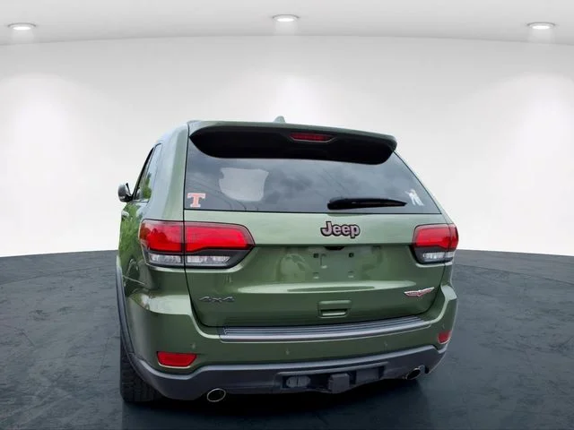 Used 2021 Green Jeep Trailhawk image 17