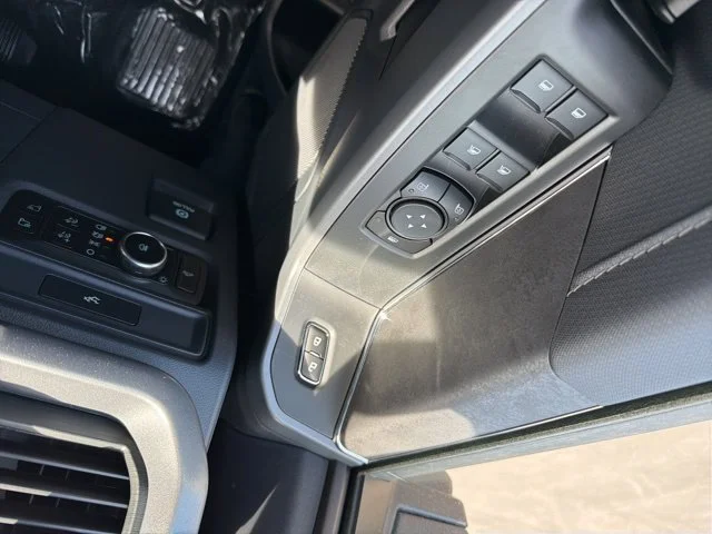New 2026 Oxford White Ford XLT image 26