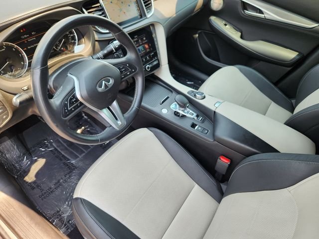 Used 2022 Gray INFINITI ESSENTIAL image 7