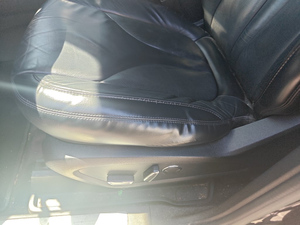 Used 2016 BLACK VELVET Lincoln Select image 3