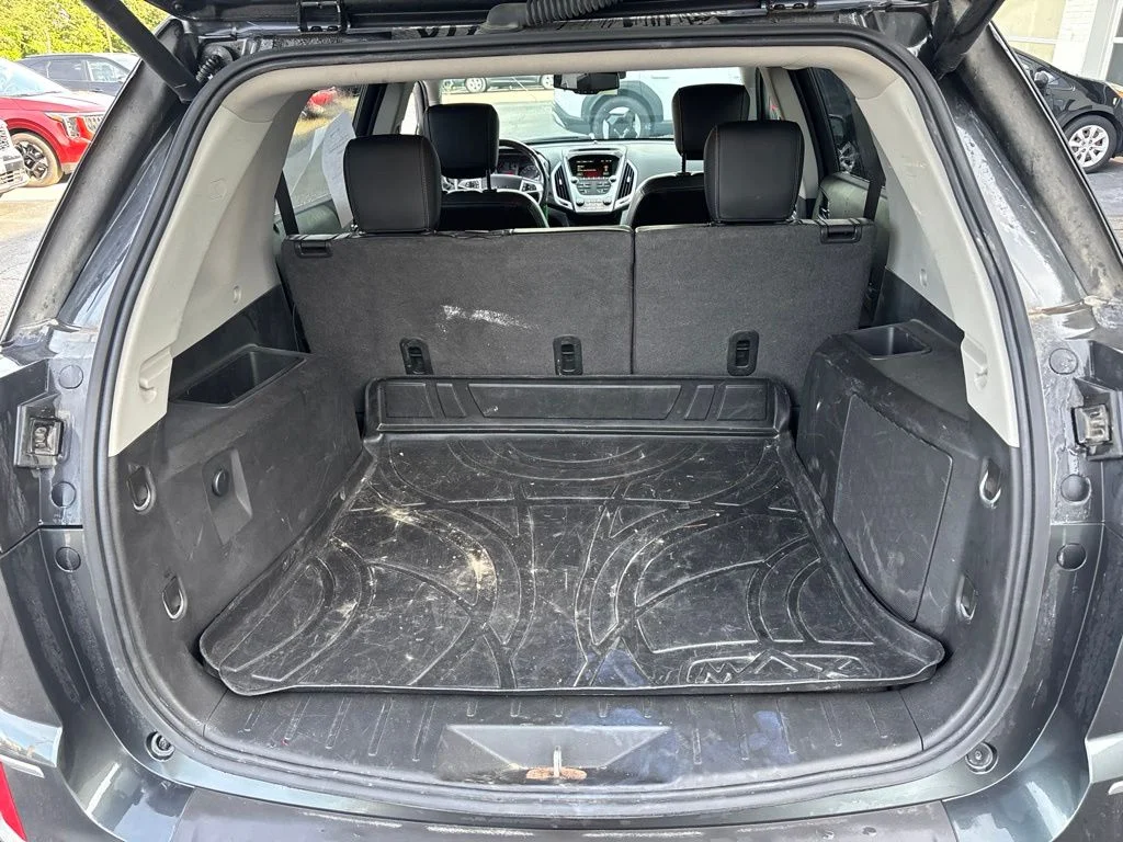 Used 2017 Graphite Gray Metallic GMC Denali image 5