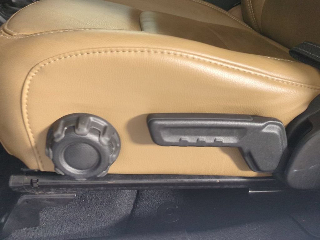 2022 Jeep Wrangler Unlimited Sahara 4XE - Photo 22