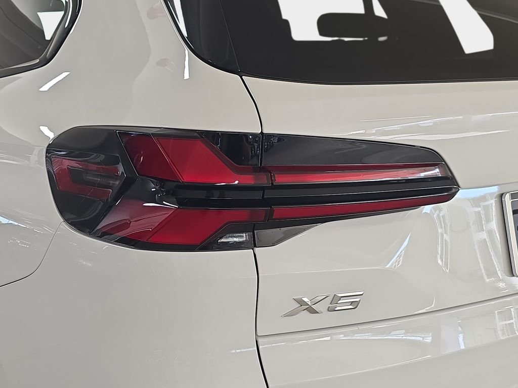 Certified Used 2024 Alpine White BMW sDrive40i image 33