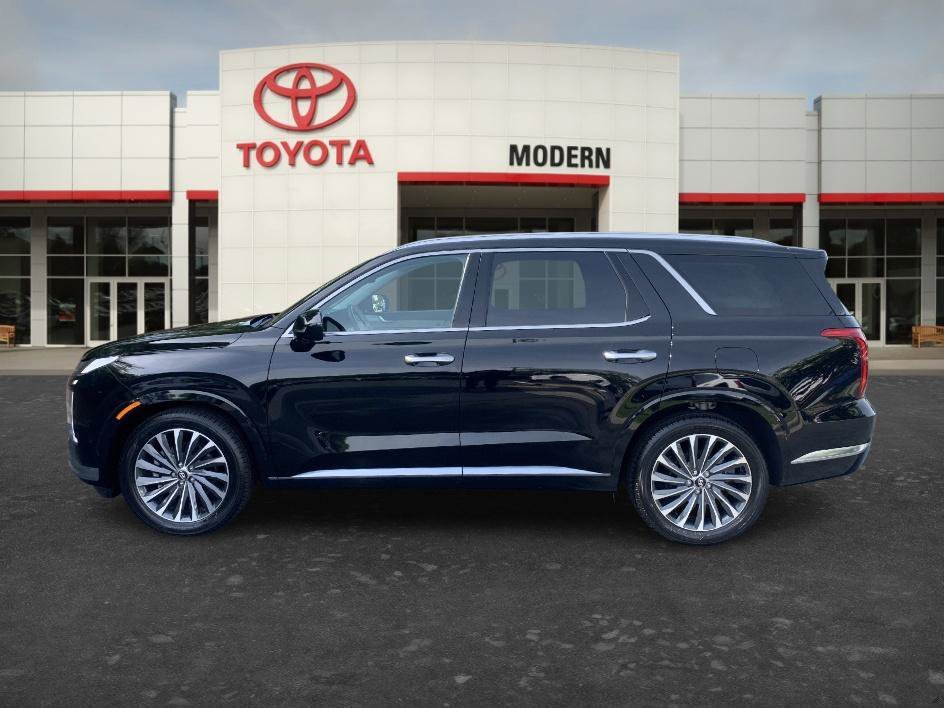 Used 2024 Abyss Black Pearl Hyundai Calligraphy image 7