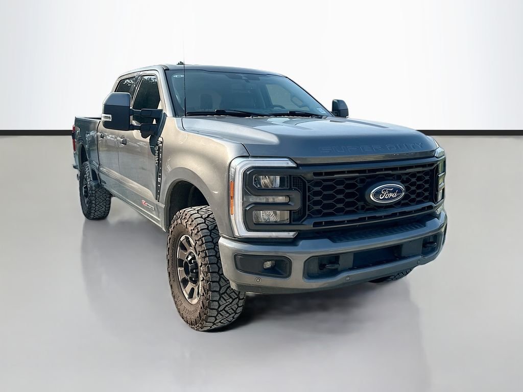 Used 2023 Gray Ford Lariat image 3