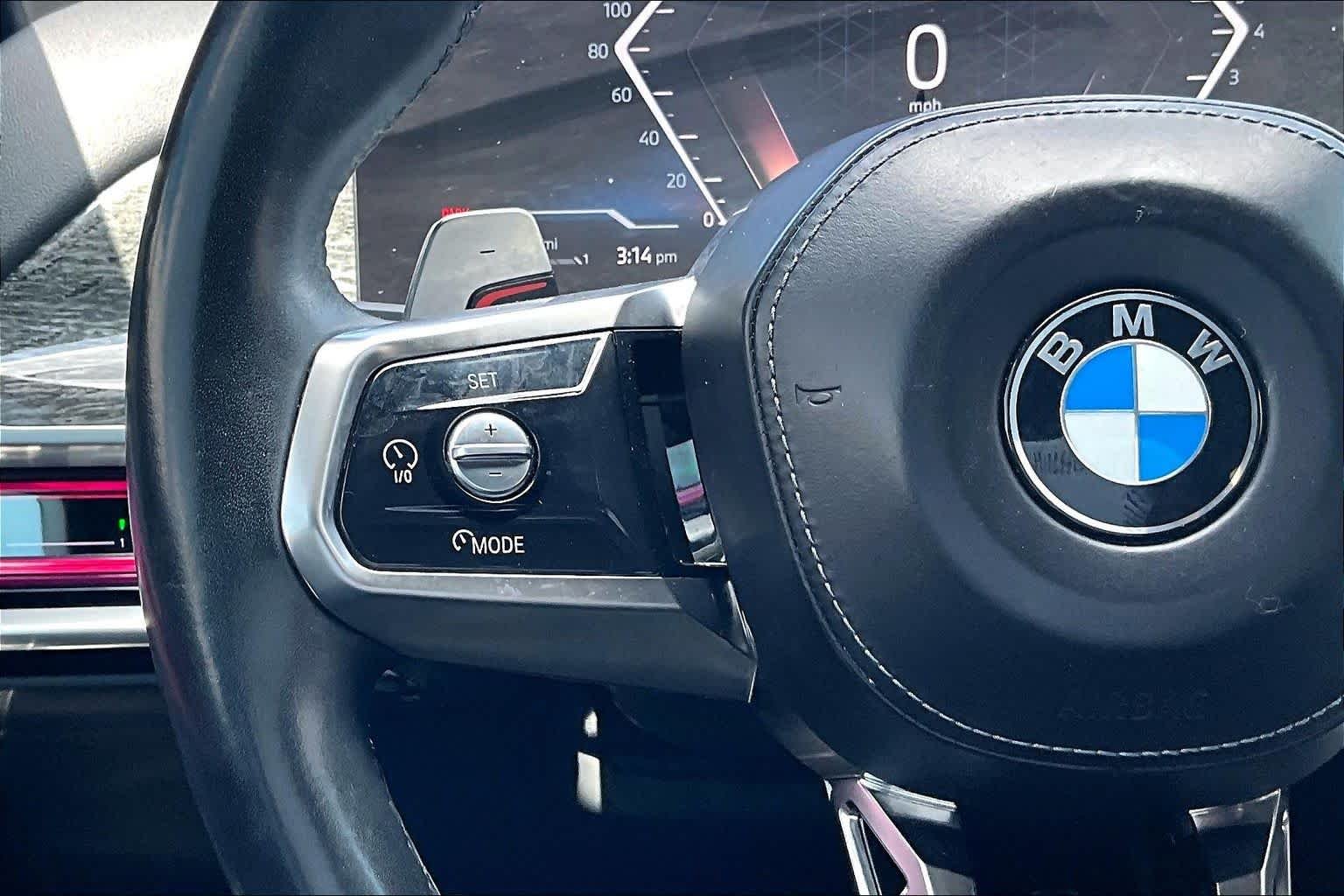Used 2023 Black Sapphire Metallic BMW 740i image 24