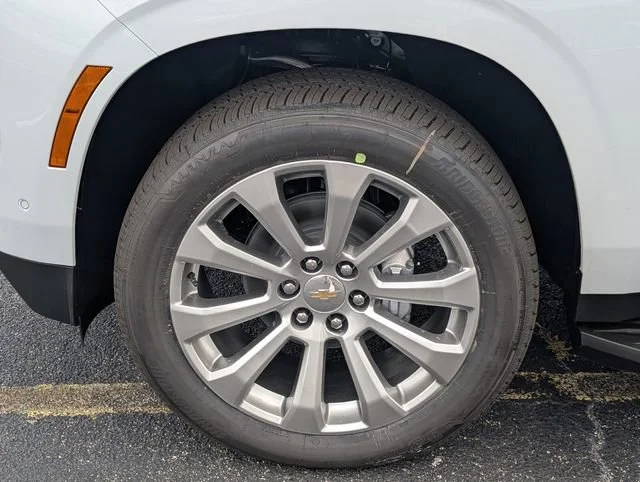 New 2026 Polar White Tricoat Chevrolet Premier image 12