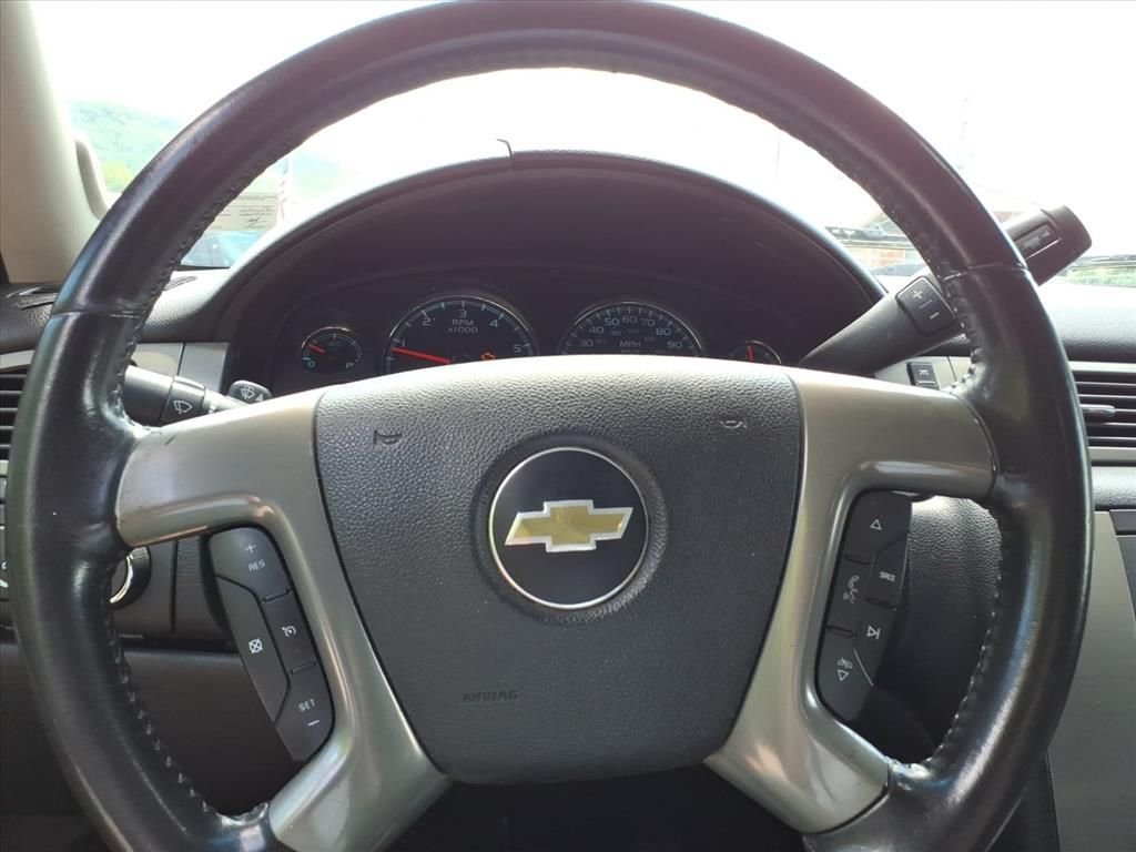 Used 2012 Black Chevrolet LS image 20