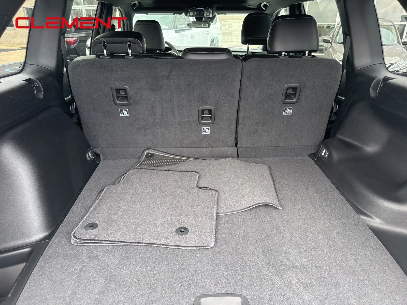 New 2026 Bright White Clear-Coat Exterior Paint Jeep Altitude image 11