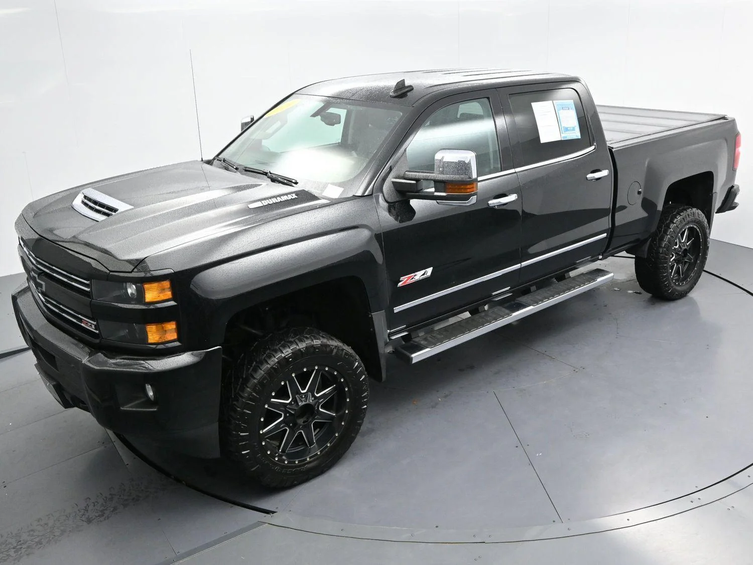 Used 2019 Black Chevrolet LTZ image 40