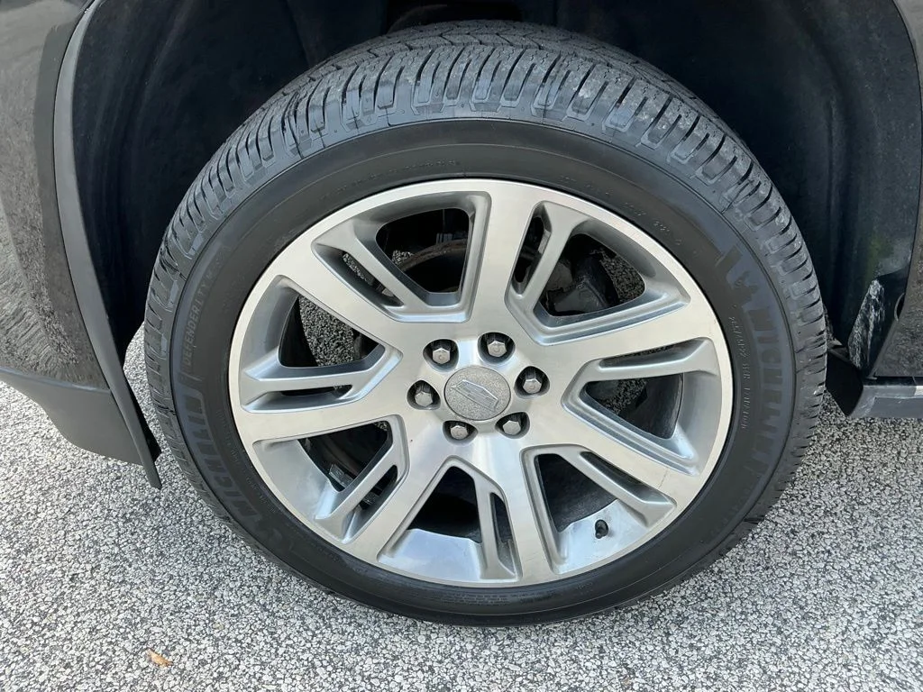 Used 2018 Black Cadillac Premium Luxury image 27